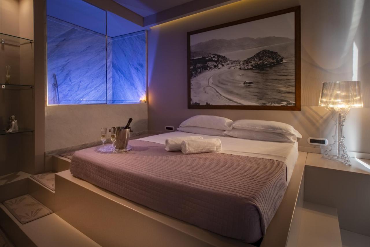 Fenetre Sur Le Blue Apartman Taormina Kültér fotó